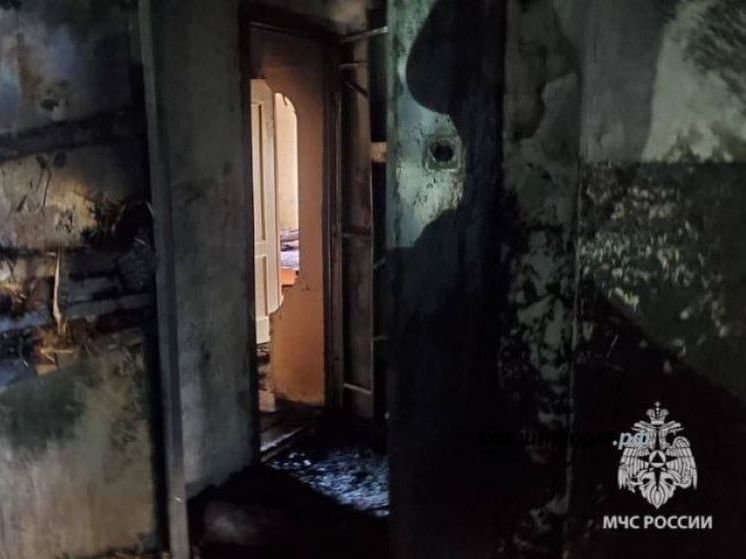 При пожаре в уфимской многоэтажке спасли 21 жильца