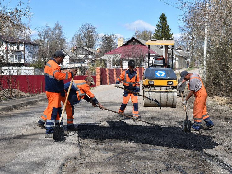 В Щекинском районе завершат ямочный ремонт до конца мая