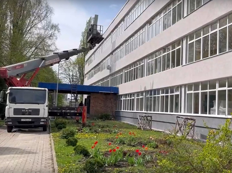 В Валуйках Белгородской области продолжается ремонт школы № 4