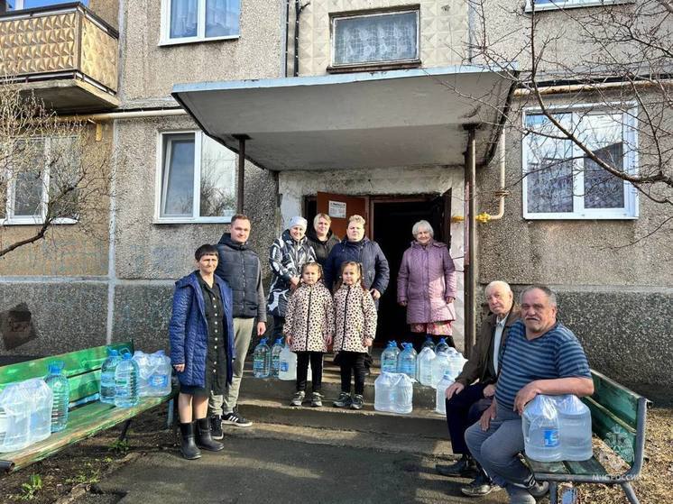 Сотрудник МЧС из Ярославля доставил в Орск питьевую воду