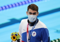 Климент Колесников одержал победу в заплыве на дистанции 50 метров на спине в рамках чемпионата России по плаванию в Казани, преодолев расстояние за 23,96 секунды.