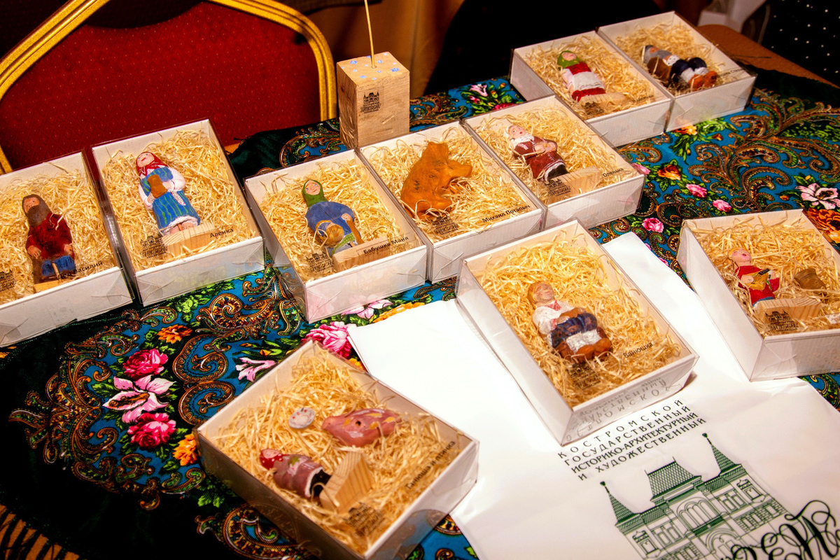 Межрегиональный конкурс принес победу создателям костромских сувениров