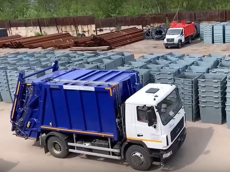 ДНР получила новую партию спецтехники для обращения с ТБО