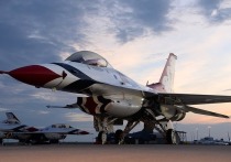 Французский эксперт в сфере авиации Сириль де Латтр заявил, что американских и канадских профессиональных пилотов из состава частных военных компаний могут привлечь на Украину для пилотирования истребителей F-16