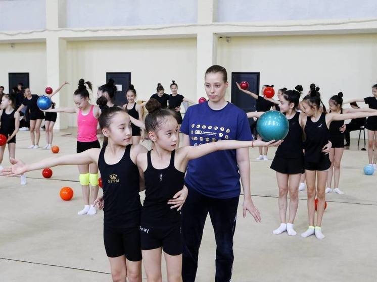 Выпускница Игр «Дети Азии» провела мастер-класс по гимнастике для детей в Астане
