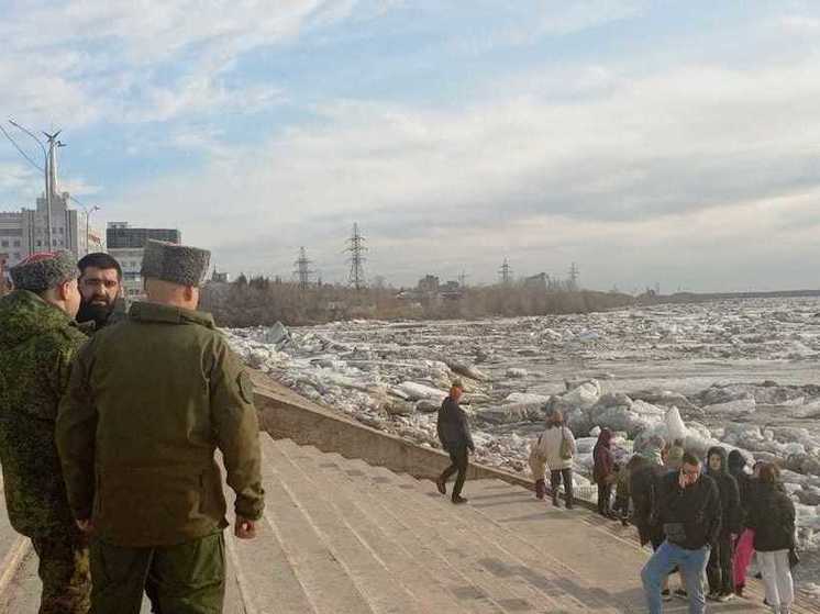 Томские казаки организовали патрули на набережной Томи