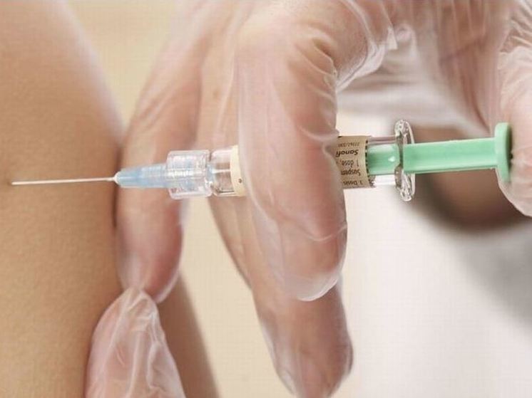 В Орловскую область привезли 8 820 доз вакцины от кори и краснухи