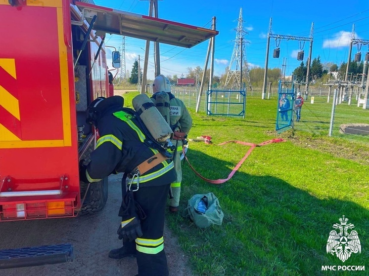 Кардымовские пожарные тренировались вместе с энергетиками