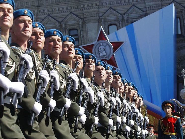 Власти шести регионов России отменили массовые мероприятия в День Победы