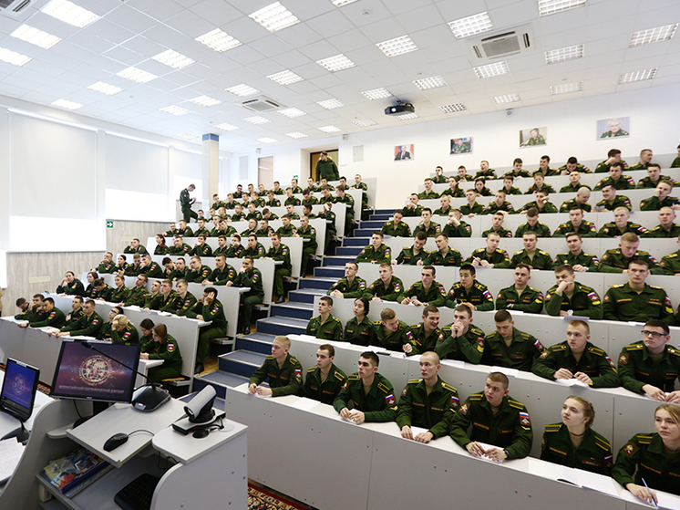 Костромичам предлагают учиться на военных юристов  