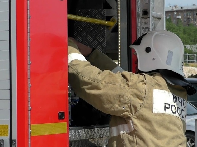В Волгоградской области при пожаре в доме погиб 46-летний мужчина