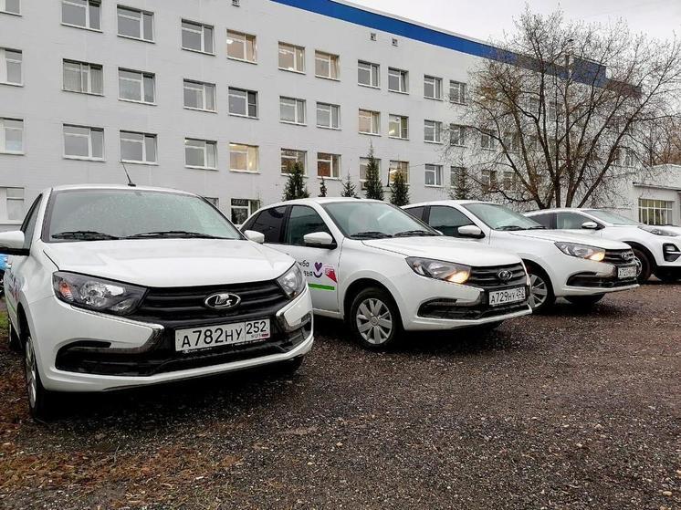 Автопарк нижегородской медицинской службы пополнили 50 новых легковых машин