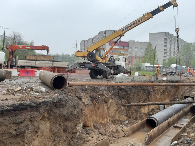 В Курске на 70 процентов выполнен монтаж новой тепломагистрали на улице Орловской