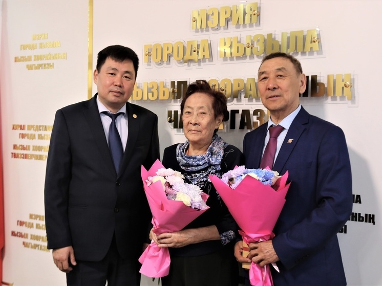 В мэрии Кызыла прошла встреча с ветеранами городской администрации