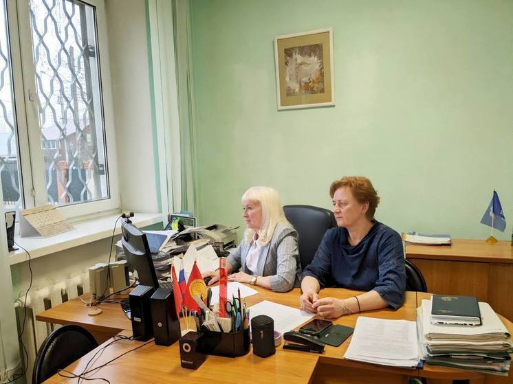 Депутат Серпухова приняла участие в профориентационном вебинаре