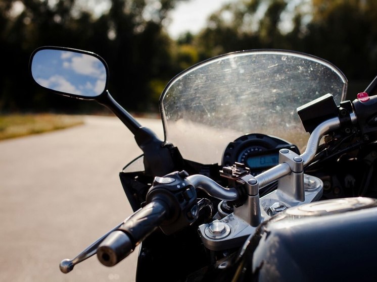 На алтайской трассе на мотоцикле насмерть разбились двое: водитель и ребенок