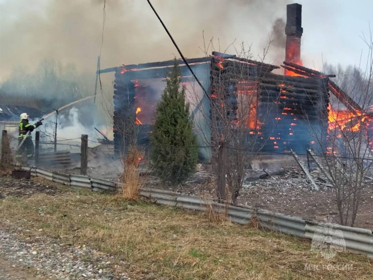 В Ивановской области 18 апреля сгорел частный дом площадью 56 квадратных метров