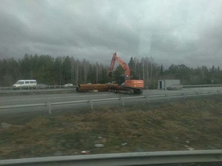 Огромная пробка образовалась на трассе Пермь – Екатеринбург