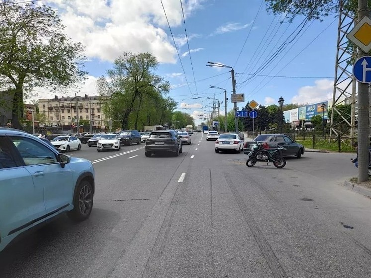 В Ростове  в ДТП с мотоциклом пострадали 15-летний водитель и пассажир