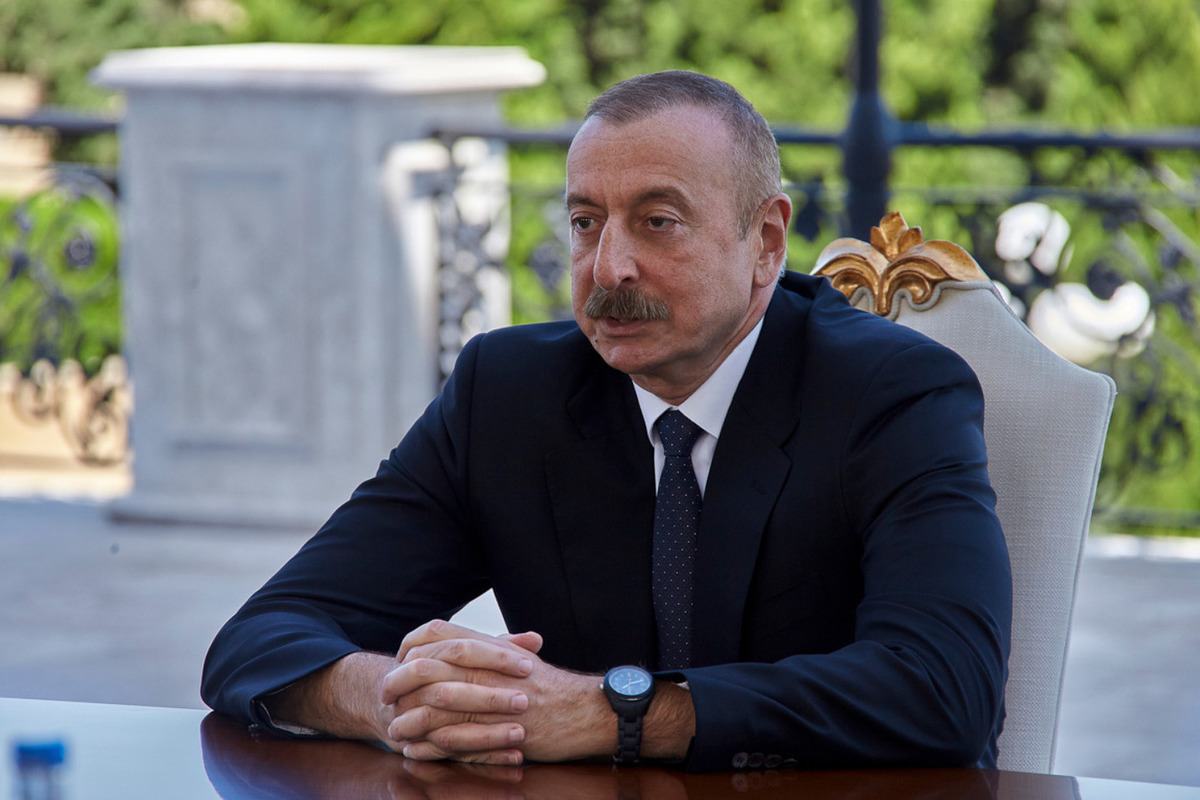 Алиев прилетит в Москву для переговоров с Путиным