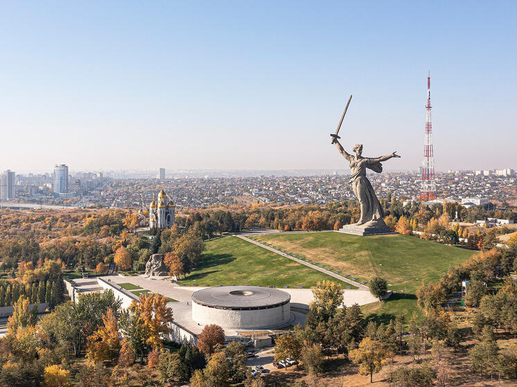 В Госдуме предлагают подросткам круизы по «Патриотическому кольцу»