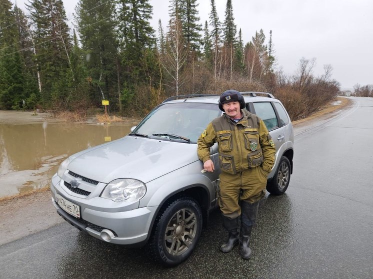 Егерь Вершинин спас двух мужчин во время паводка под Томском