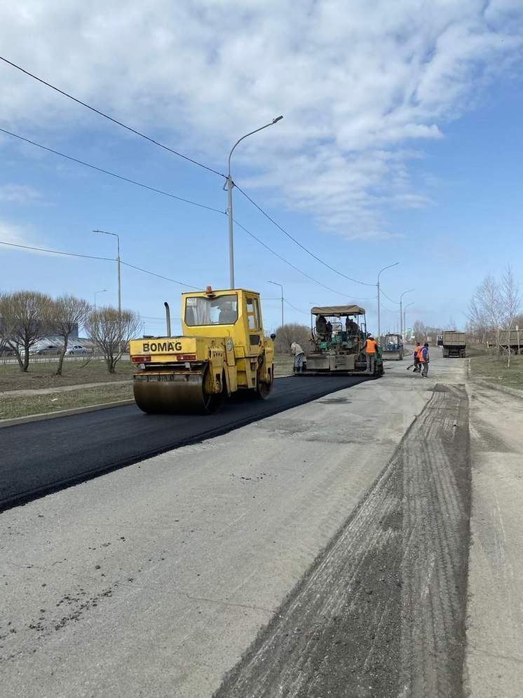Мэр Шелест: на ремонт дорог Омска направили еще 100 млн рублей