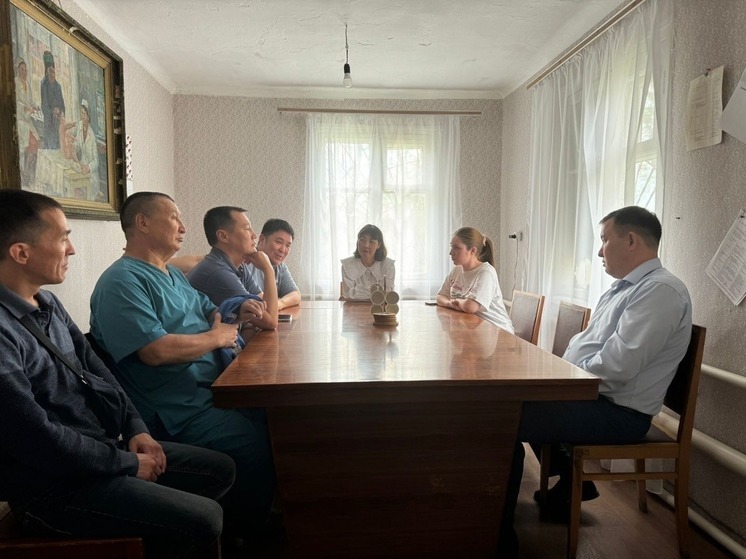 Медикам Городовиковска разъяснили ситуацию с социальными выплатами
