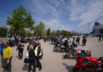 На улицы приморского города вышли десятки мотоциклистов