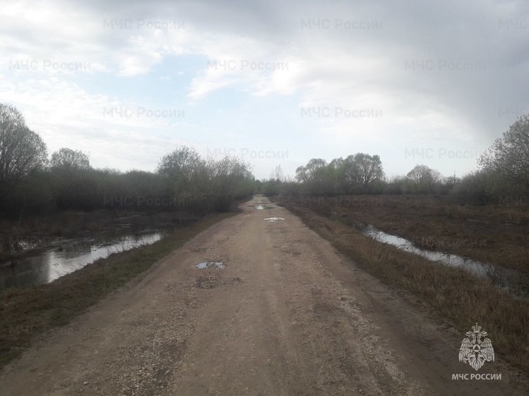 В Спасском районе освободился от воды участок дороги у села Добрый Сот