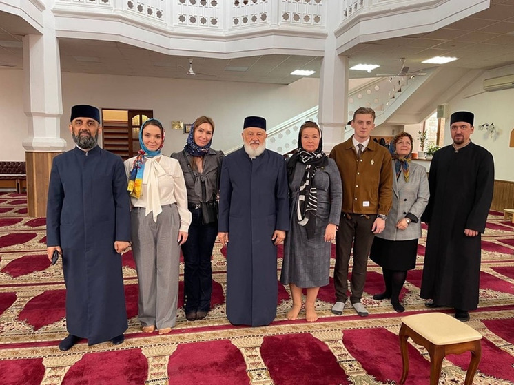 Члены Общественной палаты Ивановской области побывали в Соборной мечети