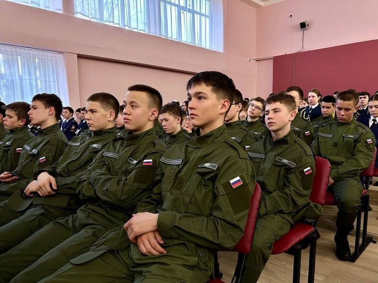 Филиал детского учебного центра “Воин” открыли в Донецке