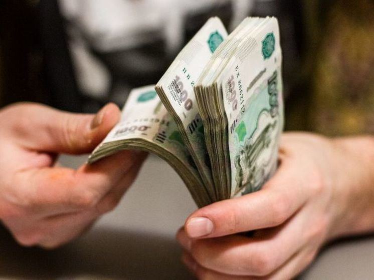 Уфимцам предлагают работу с зарплатой до 150 тысяч рублей