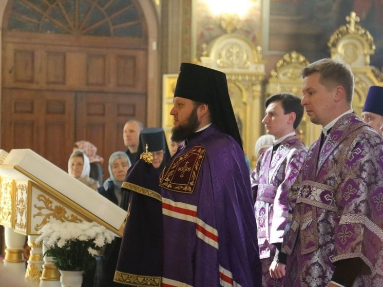В Серпухове Божественную литургию совершил Архиепископ Аксий