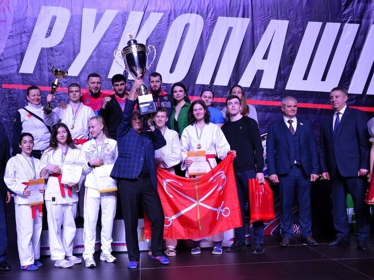 Масштабный турнир по рукопашному бою завершился в Брянске