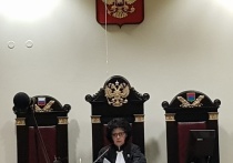 Судья Верховного суда Карелии Альфия Нуждина вынесла приговор двум обвиняемым в зверском убийстве рабочих в Пудожском районе.
