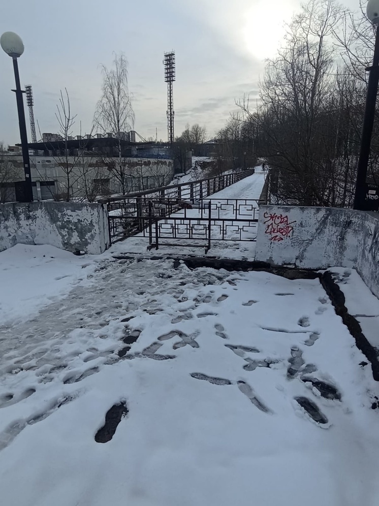 Денег на ремонт Конюшенного моста, закрытого год назад в Петрозаводске, нет