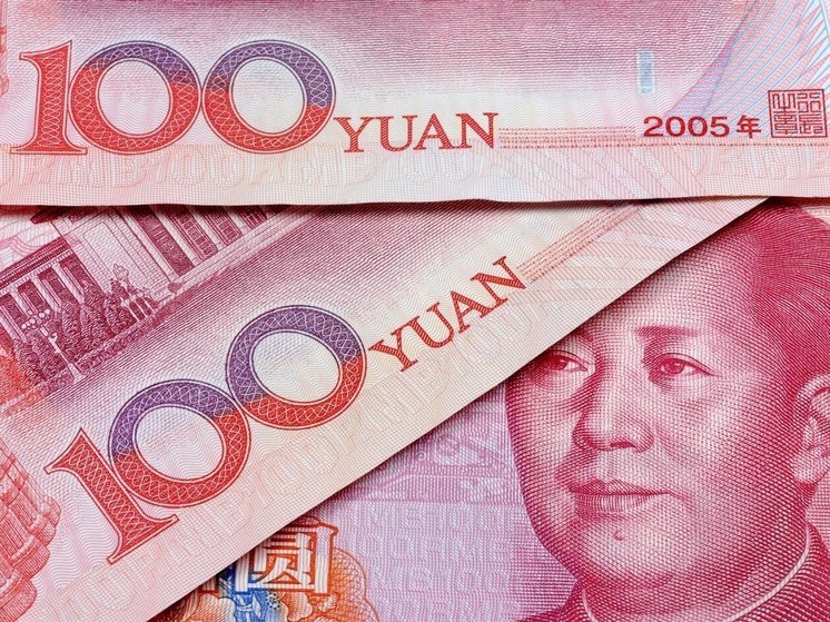 Юань займет треть валютных сбережений россиян к концу года    