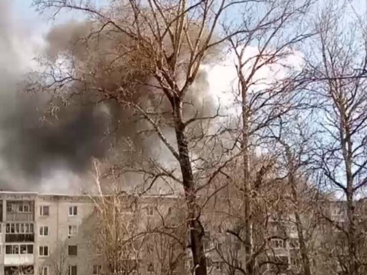 В Сергиевом Посаде горит здание местного хлебозавода