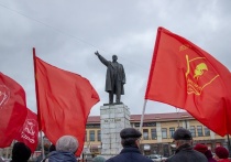 Томское отделение КПРФ в понедельник, 22 апреля, отметило день рождения Ленина