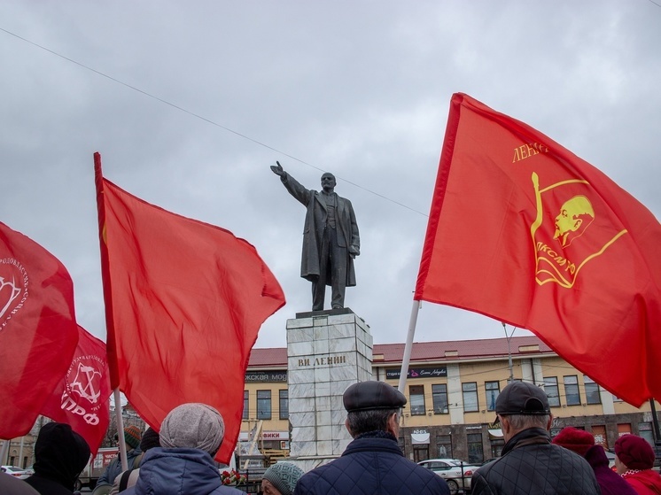 Томские коммунисты отметили 22 апреля 154 день рождения Ленина