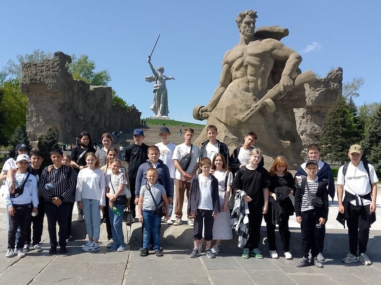 Школьники Калмыкии посетили город-герой Волгоград