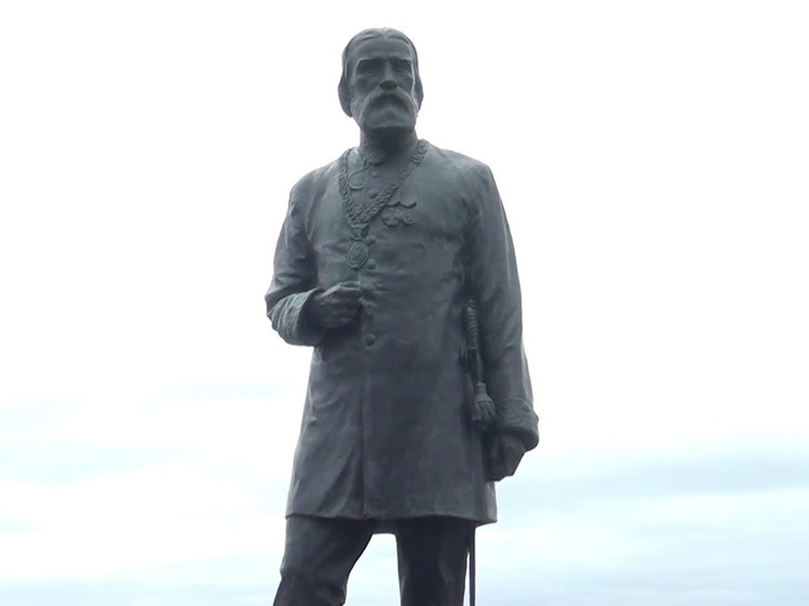 Памятник горголове Ципулину открыли в Калуге