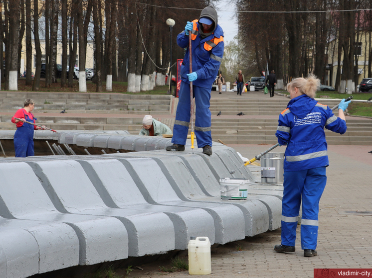 Во Владимире началась подготовка фонтанов к летнему сезону