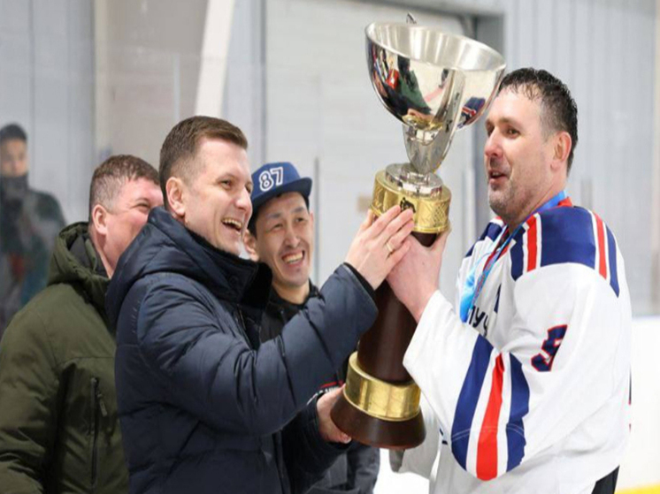 Билибинский "Луч" выиграл чемпионат Чукотки по хоккею