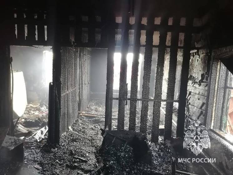 МЧС: трое детей погибли при пожаре в Бурятии