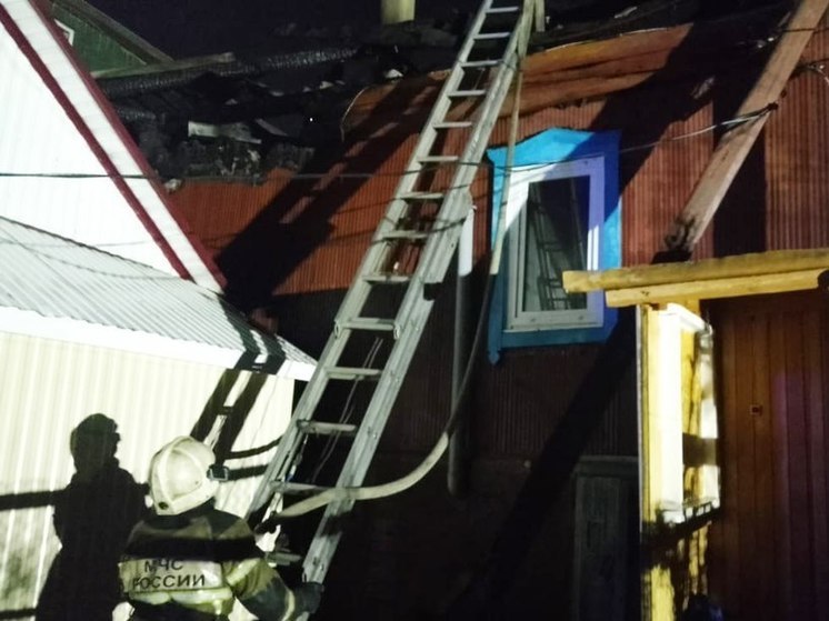 В Уфе случилось три пожара: 11 человек спасли, 100 эвакуировали