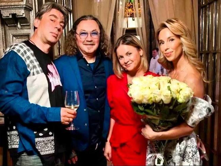 Игорь Николаев после слухов о разводе появился с женой на публике