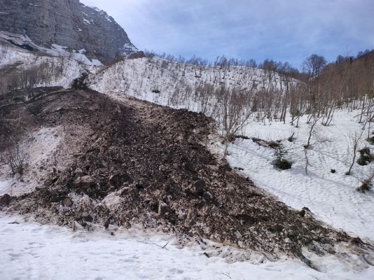 Сочинские специалисты исследовали место схода лавины на горе Фишт