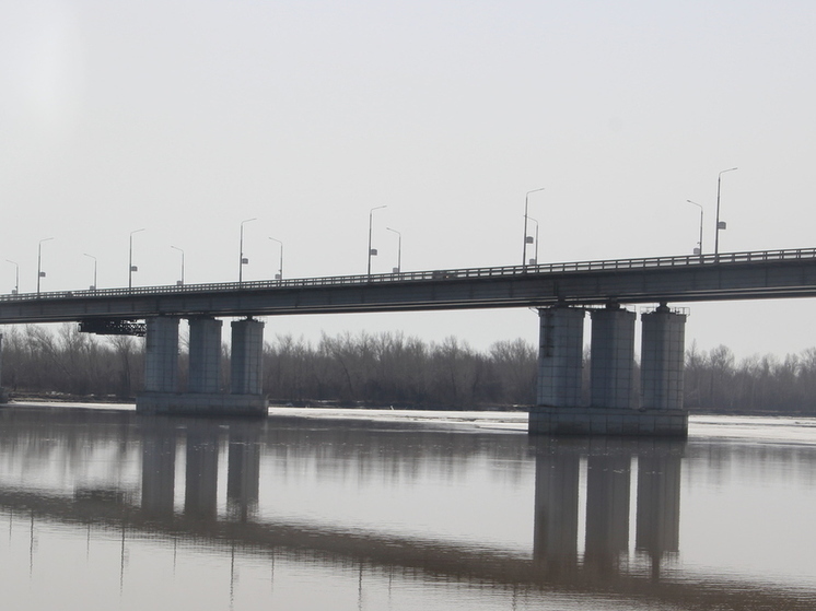 ДТП на Новом мосту через Обь в Барнауле собрало пробку